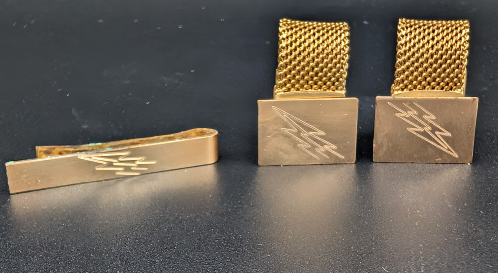 Vintage 12k Gold Rolled Mesh Wrap Cufflinks and Tie Clip Set